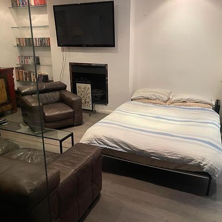 Large Studio Flat In Kensington London Exterior foto