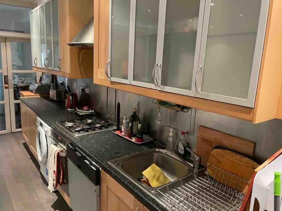 Large Studio Flat In Kensington London Exterior foto